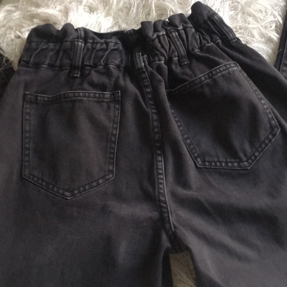 PacSun Women’s Paperbag Waist Black Denim Mom Jeans - Picture 6 of 7
